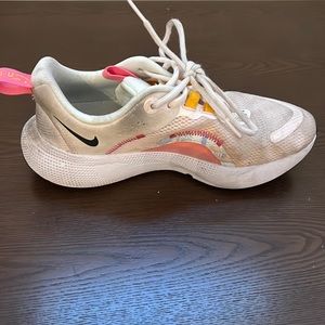 Nike react escape run 2 premium women’s road running shoes. Used, good condition